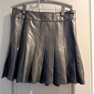 Abercrombie & Fitch Vegan Leather Pleated Mini Skirt – Size M